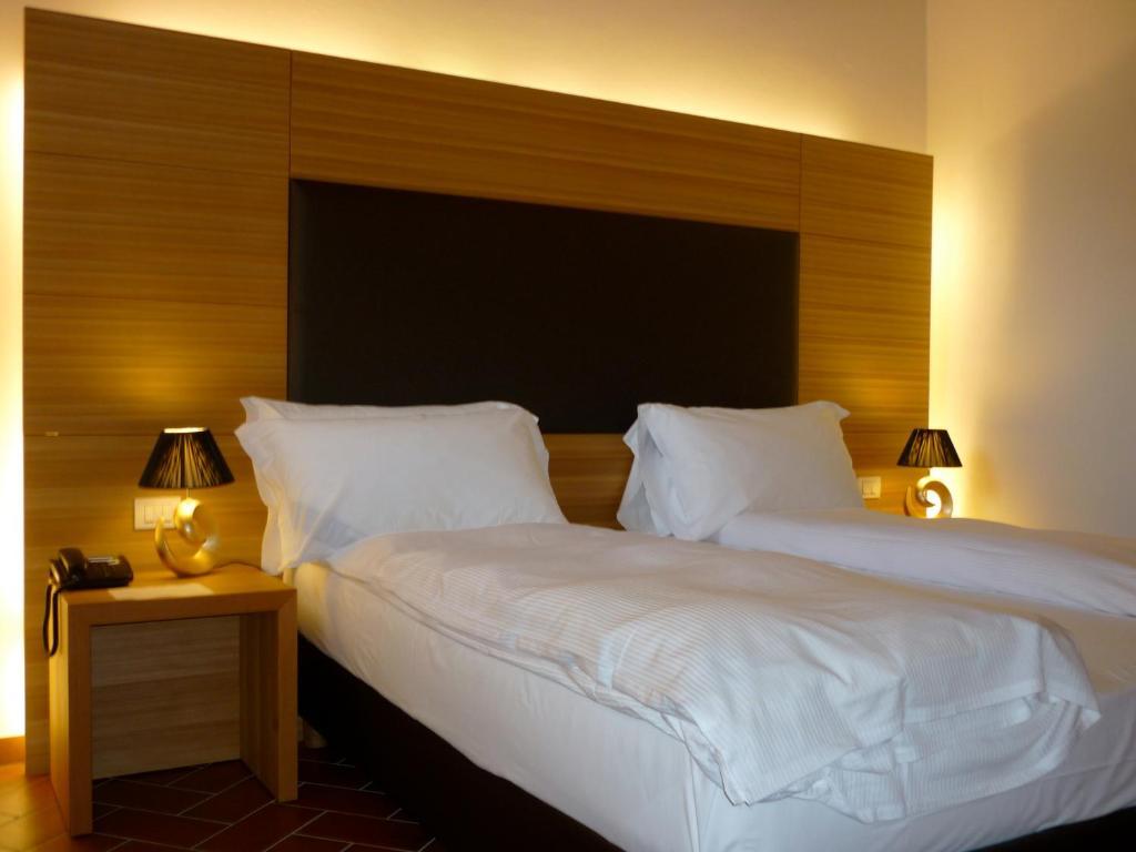 Relais Palazzo Lodron Hotell Rovereto  Rom bilde