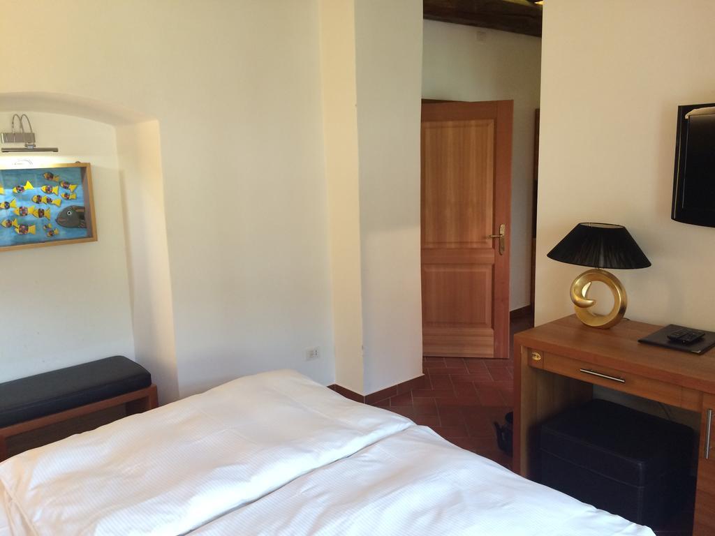 Relais Palazzo Lodron Hotell Rovereto  Rom bilde