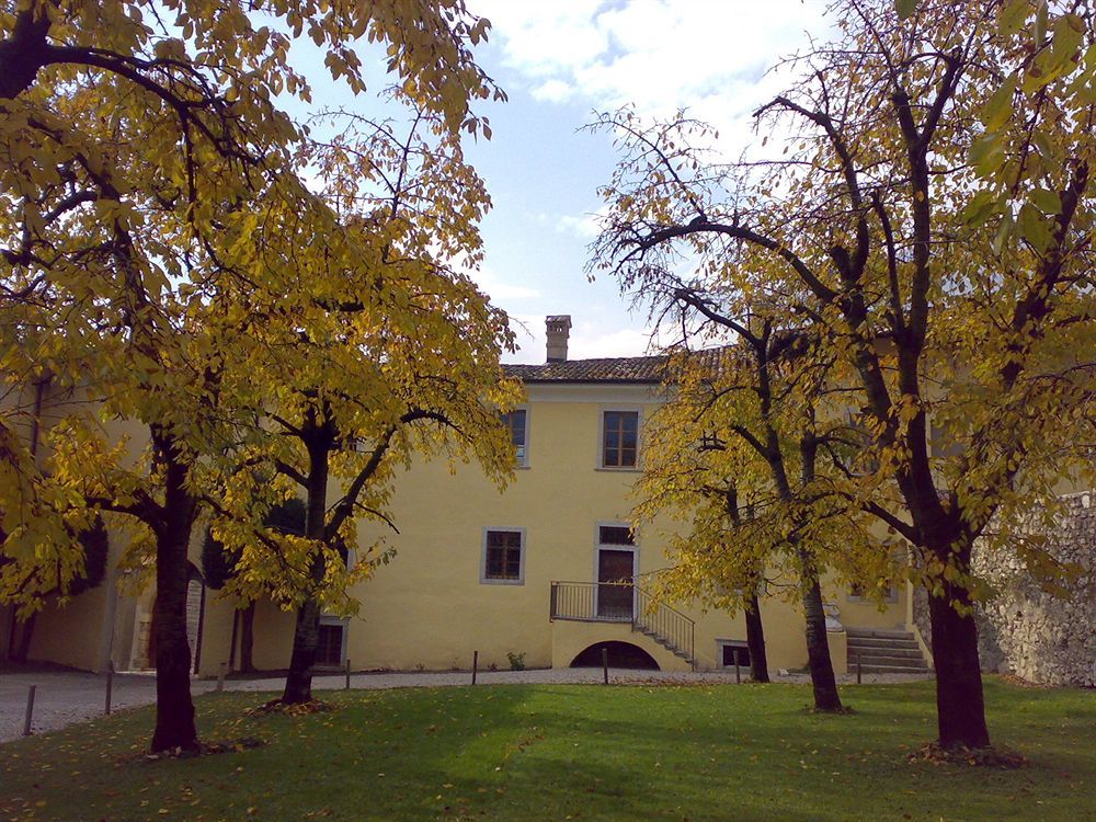 Relais Palazzo Lodron Hotell Rovereto  Eksteriør bilde